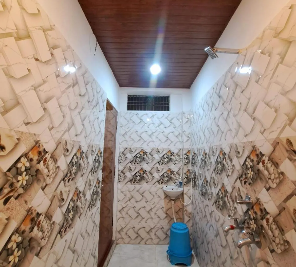 Mandakini Tatt Homestay Varanasi