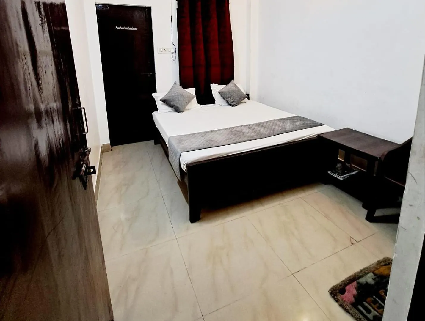 Mandakini Tatt Homestay Varanasi
