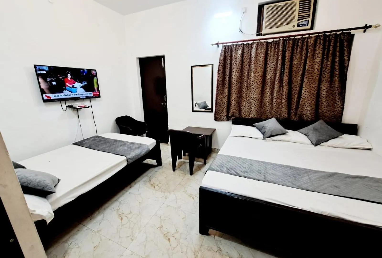 Mandakini Tatt Homestay Varanasi